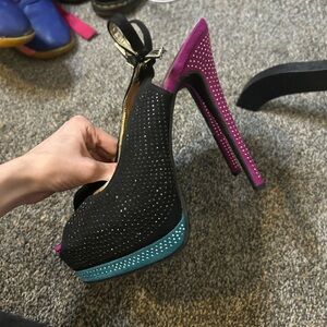 Steve Madden SM NY Black and Purple Studded Platform Slingback Stilleto Heels